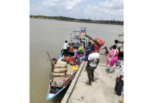 cyclone amphan victims relief work donate West bengal