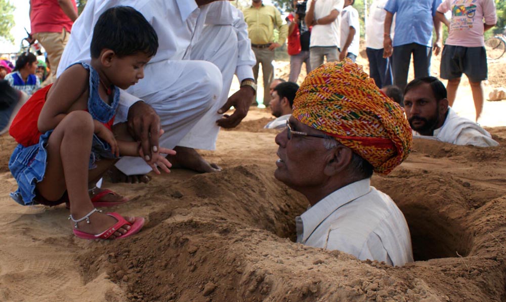 Jaipur Farmer Graveyard land
