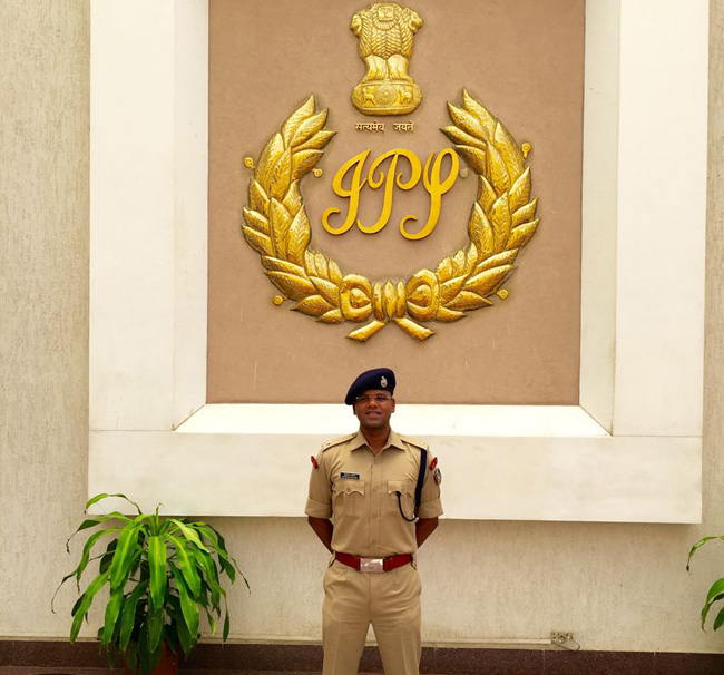 ehtesham waquarib ips jharkhand