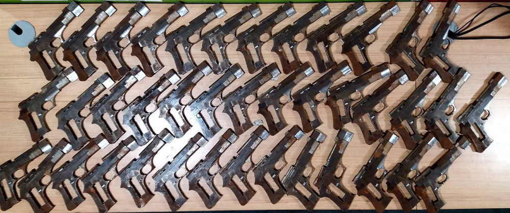 kolkata stf illegal arms factory fake currency