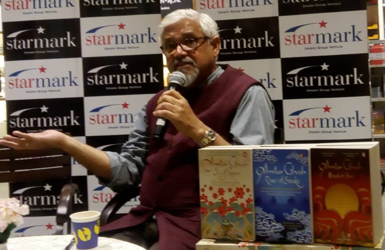Author Amitav Ghosh Bengali