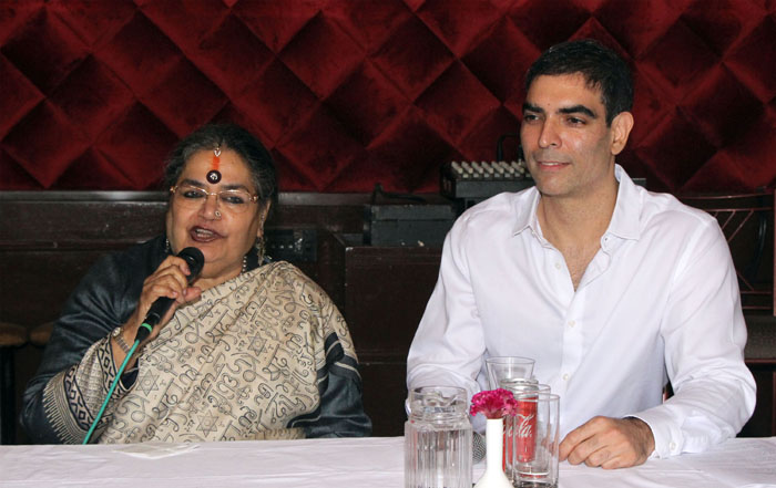 Night Club usha uthup playback singer trincas kolkata cinema Live performance Entertainment Music