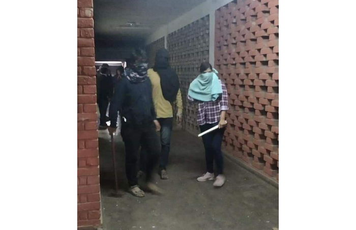 abvp activists students union jnu MP governor Shivraj Singh Chouhan Madhya pradesh Bhopal university