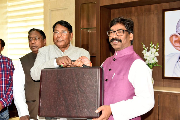 झारखंड सोरेन सरकार का बजट स्वास्थ रोज़गार