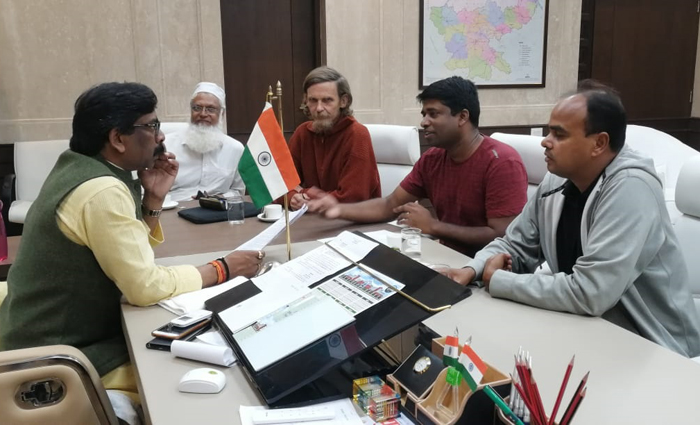 झारखंड एनपीआर एनआरसी सीएए आदिवासी गरीब