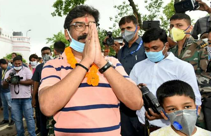 tribal chief minister mob violence in jharkhand manuwadi lynching BJP convoy attacked