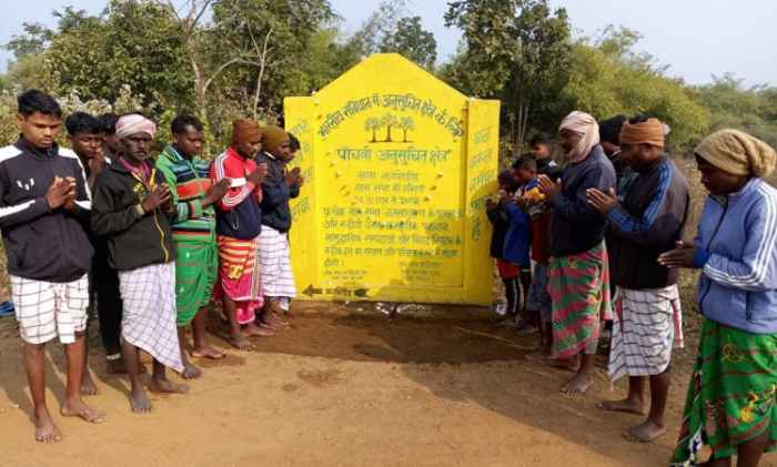 पेसा कानून आदिवासी समुदाय स्वशासन आदिवासियों पत्थलगड़ी आंदोलन