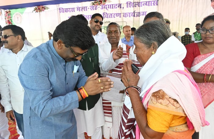 hemant soren tribal jharkhand cm office of profit mining lease case