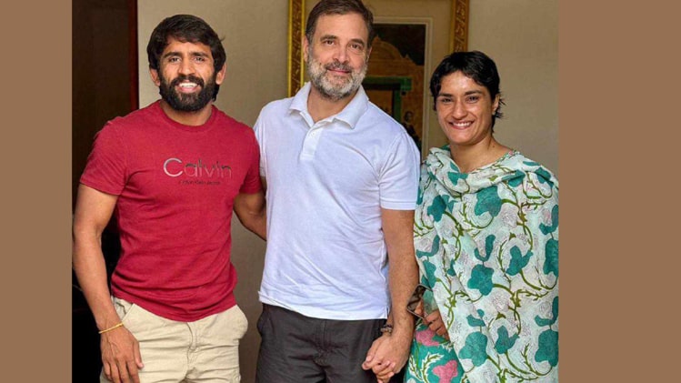 wrestlers vinesh phogat bajrang punia join congress haryana