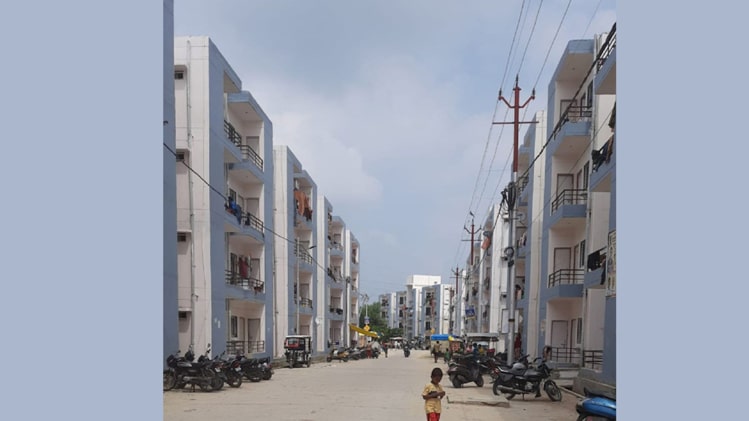 demolitions in akbar nagar vasant kunj lukhnow bulldozed homes